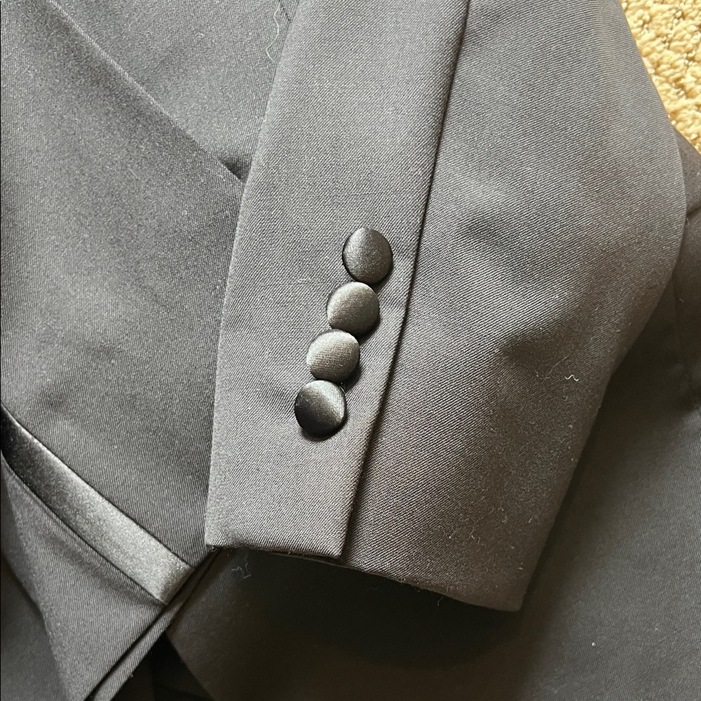 Jos. A. Bank Elegant Black Tuxedo Jacket - Picture 7 of 7